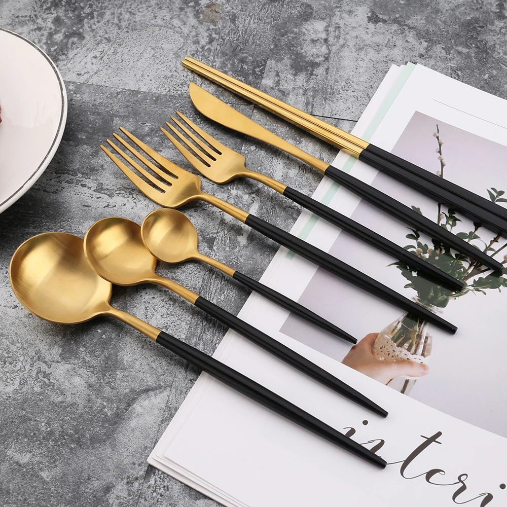 High quantity black gold cutlery set stainless steel knife spoons and fork tea spoon for wedding
High quantity black gold cutlery set stainless steel knife spoons and fork tea spoon for wedding