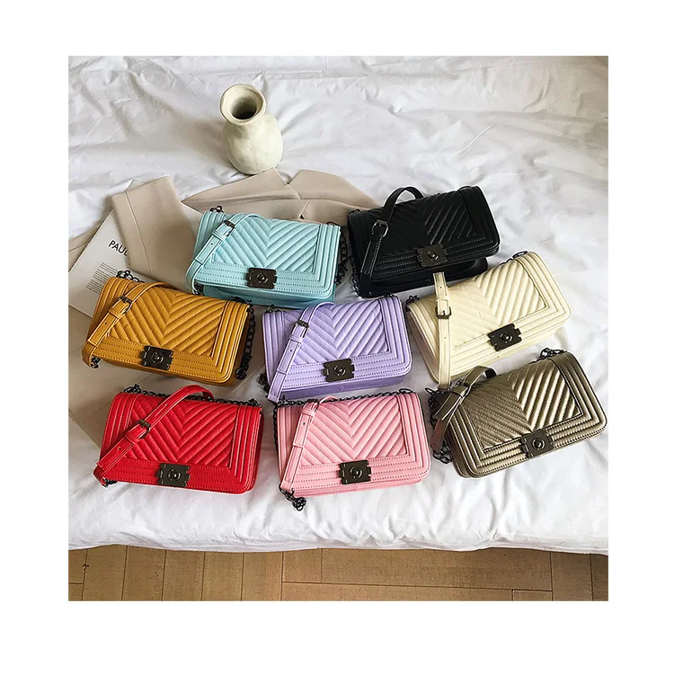Luxury Wave Pattern Messenger Bag Lady Flap Chain Small Square Bag Women Trendy Embroidery Thread Shoulder Bag Designer Lock Sac
Luxury Wave Pattern Messenger Bag Lady Flap Chain Small Square Bag Women Trendy Embroidery Thread Shoulder Bag Designer Lock Sac
