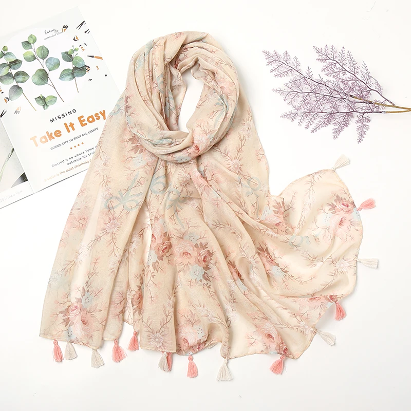 New arrival women muslim hijab long tassel shawl vintage printed scarves cotton viscose scarf
New arrival women muslim hijab long tassel shawl vintage printed scarves cotton viscose scarf