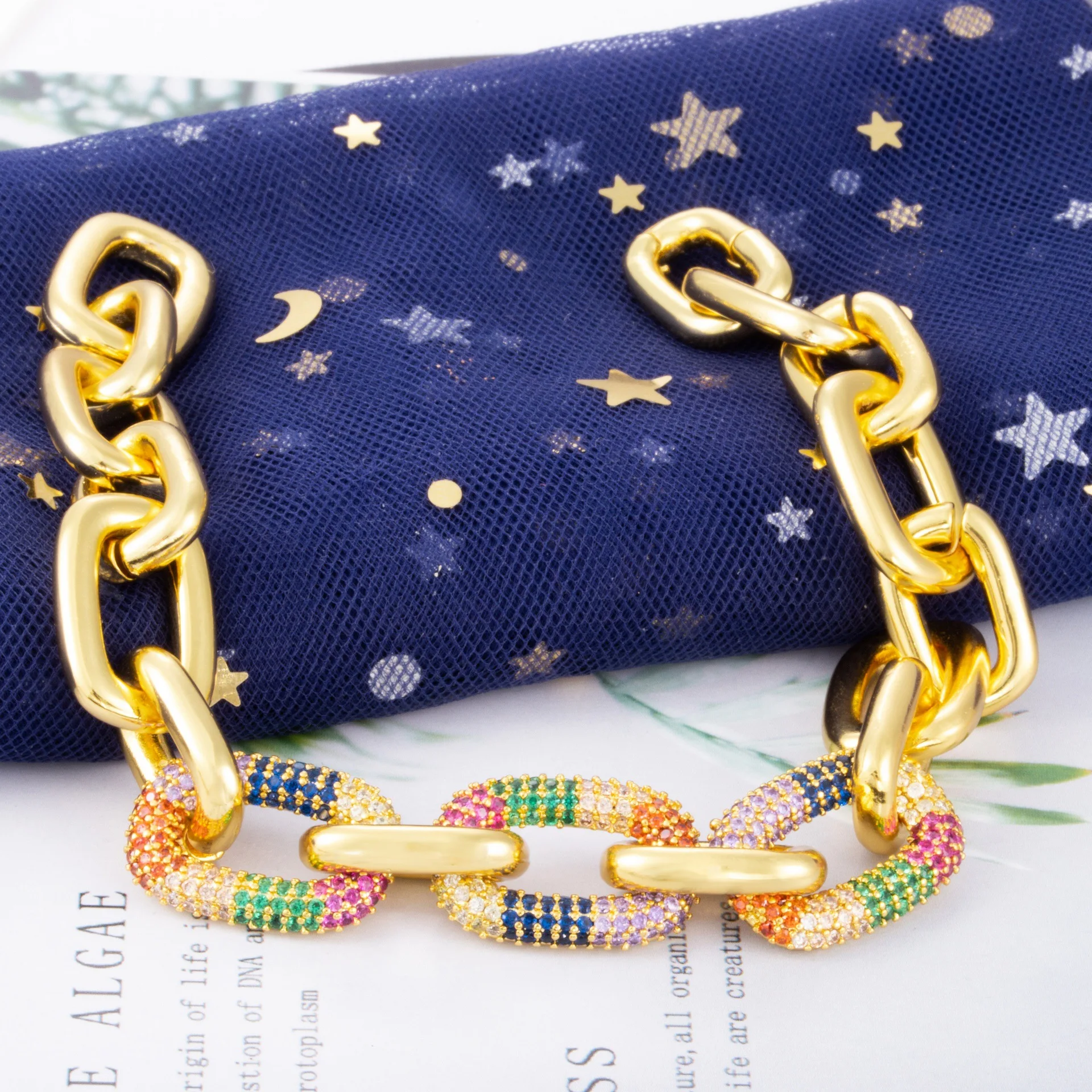 2021 Sailing Jewelry Hip Hop Cross Chain Bracelet Copper Crystal Bracelet Full Diamond Zircon Bracelet
2021 Sailing Jewelry Hip Hop Cross Chain Bracelet Copper Crystal Bracelet Full Diamond Zircon Bracelet