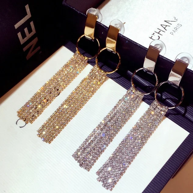 New Statement Metal Tassel Earrings Long Earrings Women Exaggerated Rhinestone Earrings Fashion Jewelry
New Statement Metal Tassel Earrings Long Earrings Women Exaggerated Rhinestone Earrings Fashion Jewelry