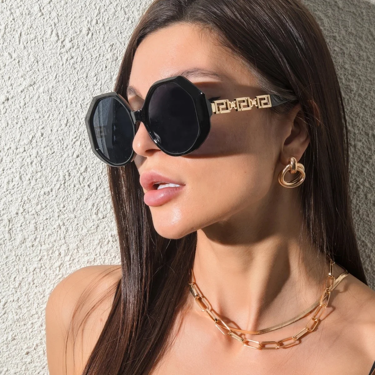 Luxury Oversized Women Sun Shades Brand Designer Round Vintage Sunglasses Fashion Irregular Sunglasses 2021
Luxury Oversized Women Sun Shades Brand Designer Round Vintage Sunglasses Fashion Irregular Sunglasses 2021
