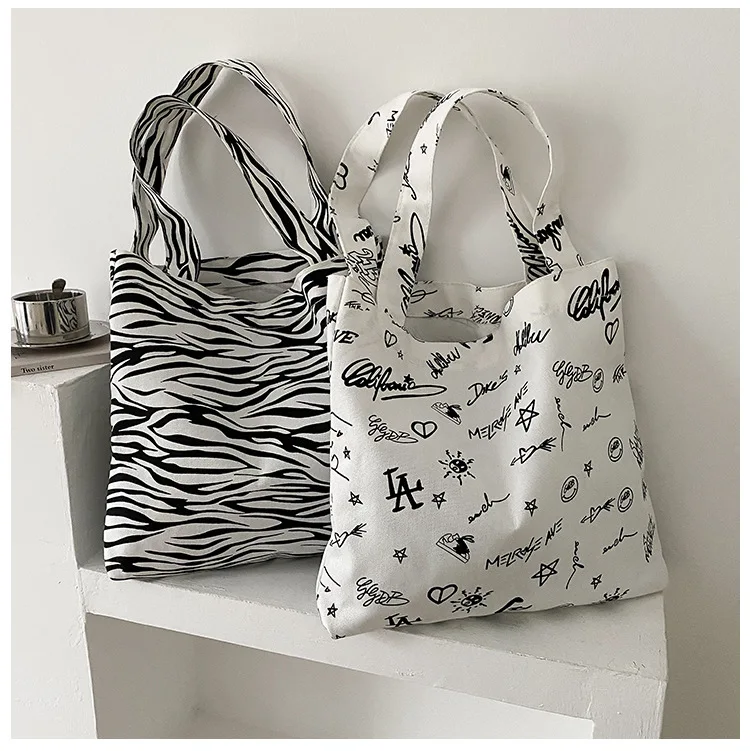Animal Pattern Women Designer Book Bags Cute Print Tote Bag Canvas Hand Bag Women In Large Capacity
Animal Pattern Women Designer Book Bags Cute Print Tote Bag Canvas Hand Bag Women In Large Capacity