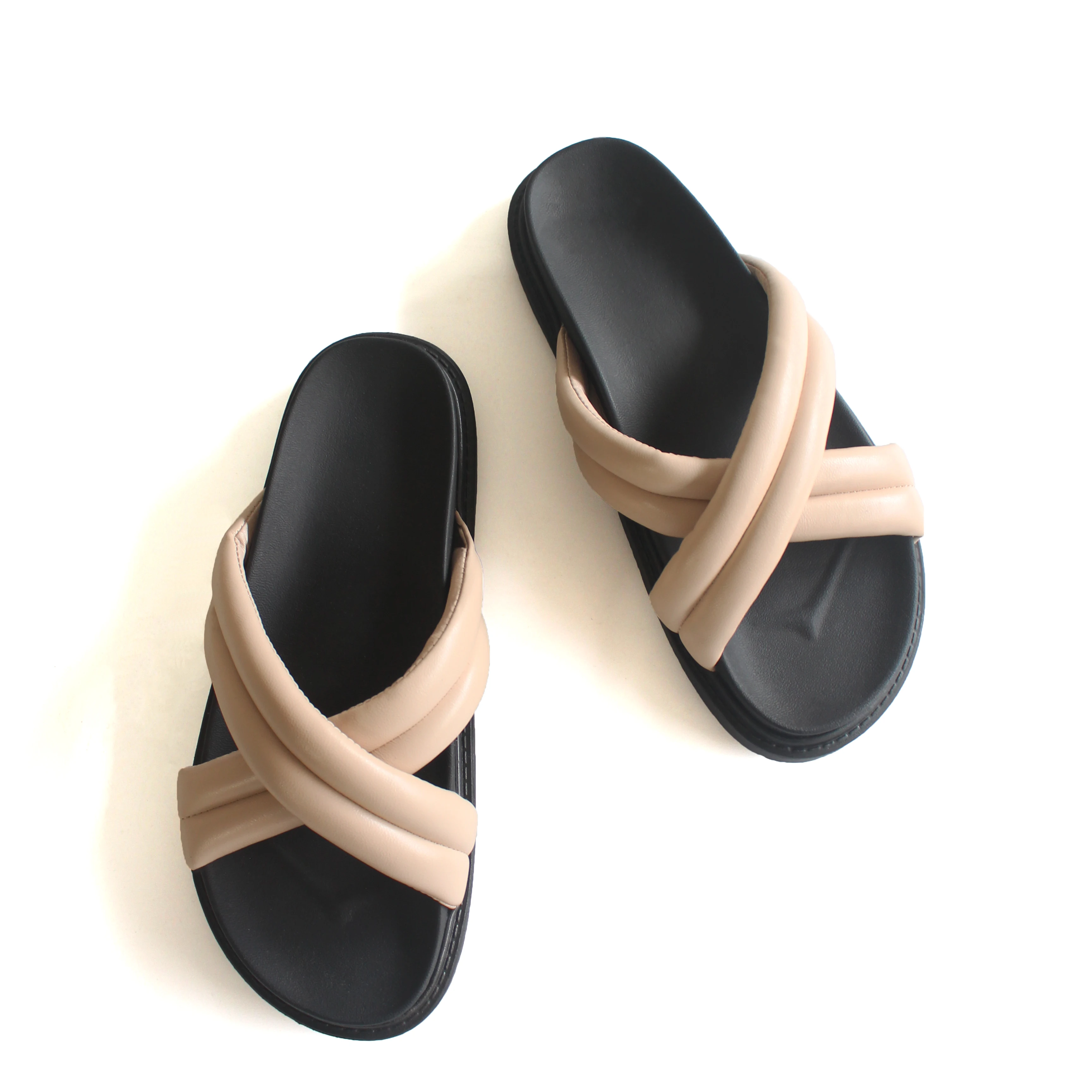 Wholesale Popular Designers Flat Slippers For Women PU Vamp Summer Female Sandals Casual Ladies Funny Slipper 2021
Wholesale Popular Designers Flat Slippers For Women PU Vamp Summer Female Sandals Casual Ladies Funny Slipper 2021