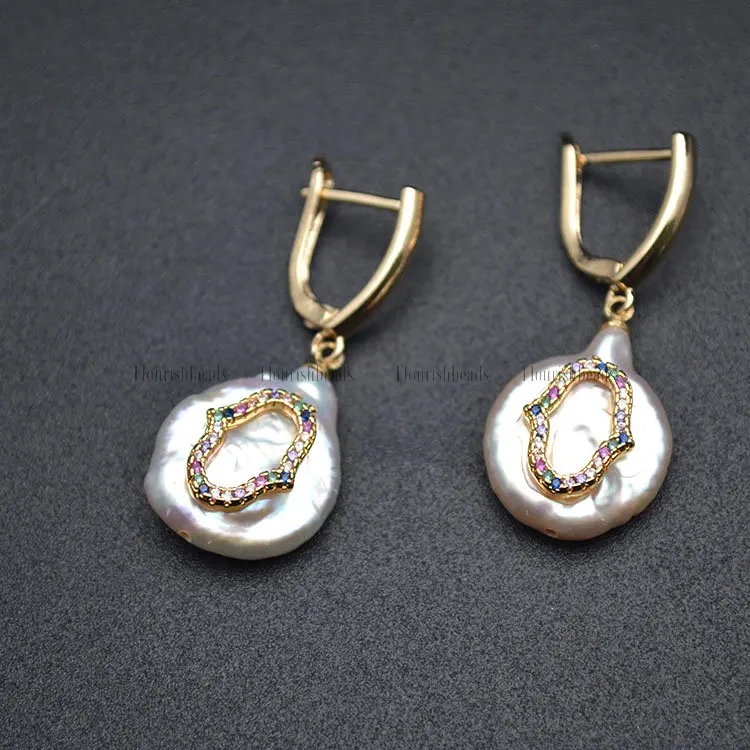 Natural Fresh Water Pearl Coin Shape Beads Multi Color CZ Paved Hand Charm Dangle Earrings Fashion Woman Jewelry
Natural Fresh Water Pearl Coin Shape Beads Multi Color CZ Paved Hand Charm Dangle Earrings Fashion Woman Jewelry