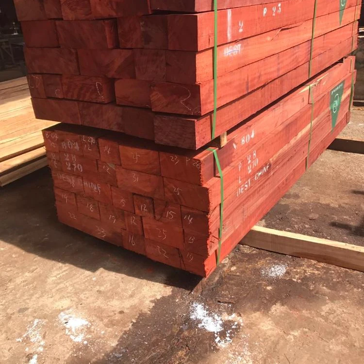Kwart gezaagd hout in building Padouk hout, 40 ''x 8' Ruw Gezaagd hout Board