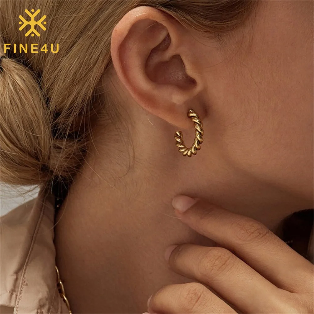 Minimalist Trendy Gold Plated Stainless Steel Hypoallergenic Chunky Twisted Hoop Earrings For Women
Minimalist Trendy Gold Plated Stainless Steel Hypoallergenic Chunky Twisted Hoop Earrings For Women