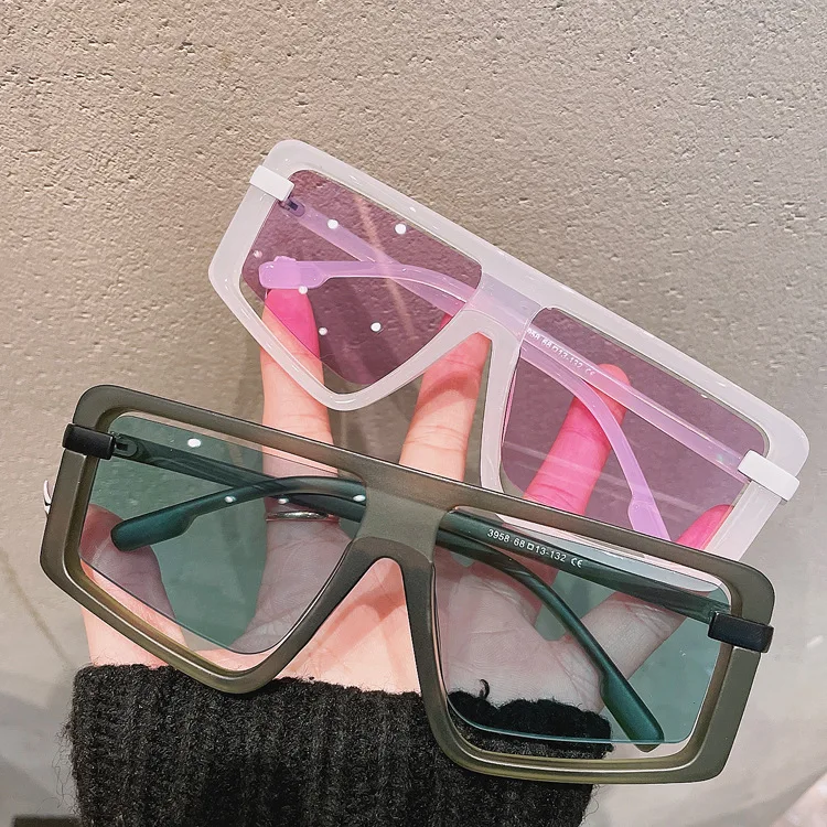 New oversized frame sunglasses for men women matte green style candy color punk sunglasses 2022
New oversized frame sunglasses for men women matte green style candy color punk sunglasses 2022
