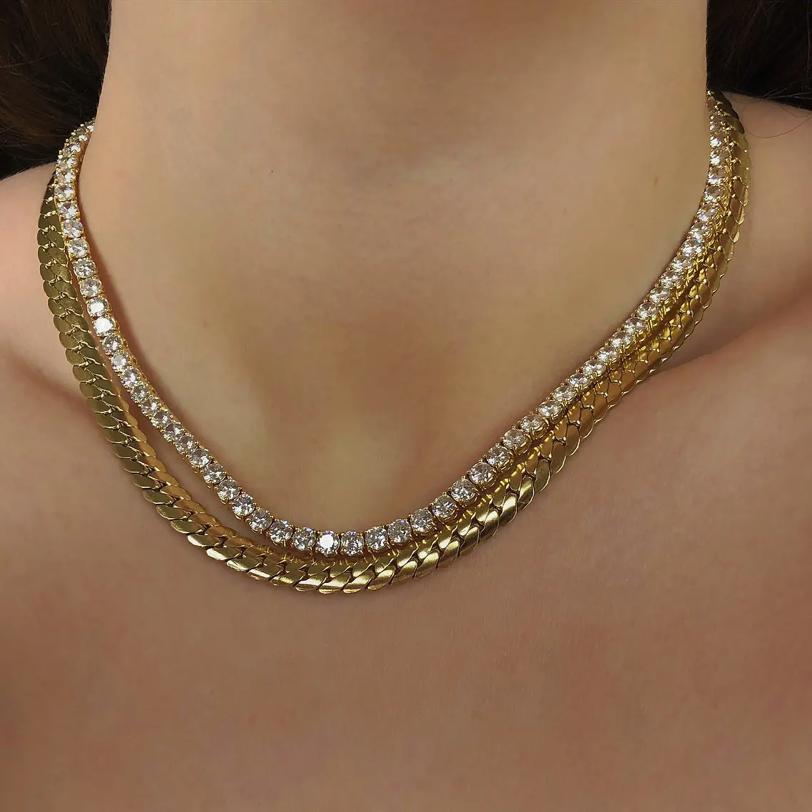 18K Gold Plated Full Cubic Zircon Stainless Steel Tennis 9mm Chunky Snake Chain Choker Necklace Tarnish Free Jewelry for Women
18K Gold Plated Full Cubic Zircon Stainless Steel Tennis 9mm Chunky Snake Chain Choker Necklace Tarnish Free Jewelry for Women