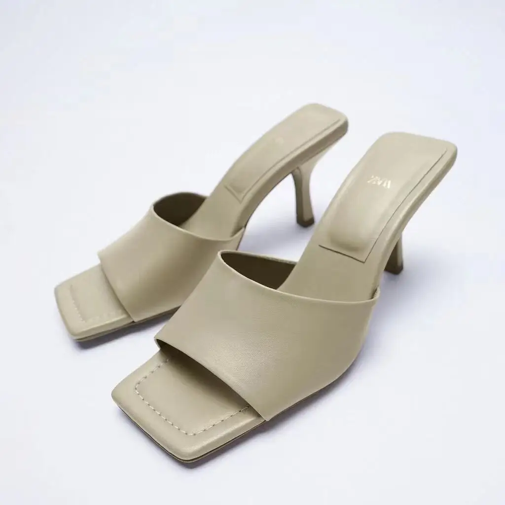 Brand shoes summer minimalist lady slippers peep toe solid PU leather women thin high heel slides female extra soft mules
Brand shoes summer minimalist lady slippers peep toe solid PU leather women thin high heel slides female extra soft mules