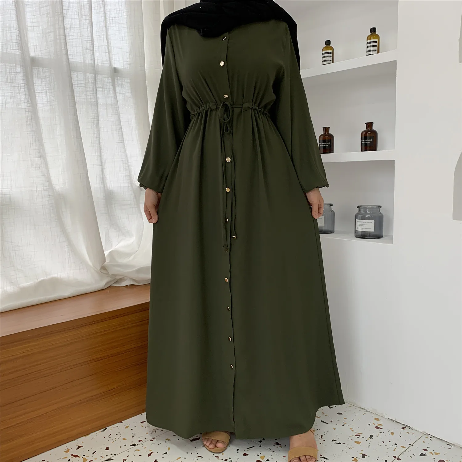 2021 Islamic Clothing Fashion Muslim Lapel Solid Color Full Button Slim Dress Long Skirt, Photo shown
2021 Islamic Clothing Fashion Muslim Lapel Solid Color Full Button Slim Dress Long Skirt, Photo shown