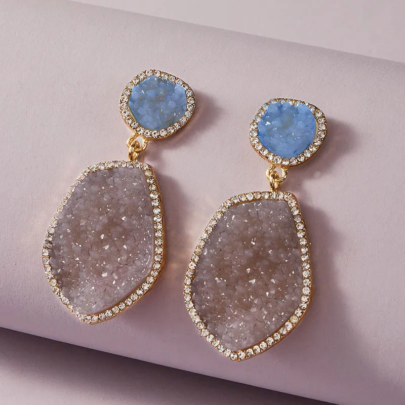 European and American new diamond fashion popular women's earrings geometric exaggerated large pendant earrings 2020, Colorful
European and American new diamond fashion popular women's earrings geometric exaggerated large pendant earrings 2020, Colorful