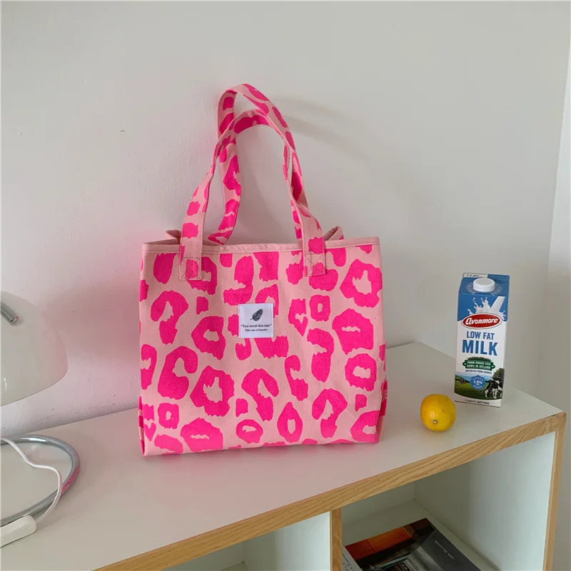 Fashion High Quality spot Shoulder Bag Solid Color Underarm Bag Woman Single Shoulder Bag Woman
Fashion High Quality spot Shoulder Bag Solid Color Underarm Bag Woman Single Shoulder Bag Woman