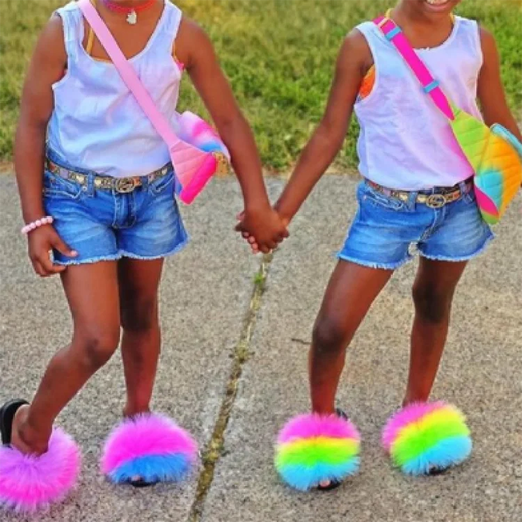 Wholesale summer fashion fluffy slippers kids fur slides real fox raccoon fur sandals for children, Light brown, dark brown, white pink purple
Wholesale summer fashion fluffy slippers kids fur slides real fox raccoon fur sandals for children, Light brown, dark brown, white pink purple