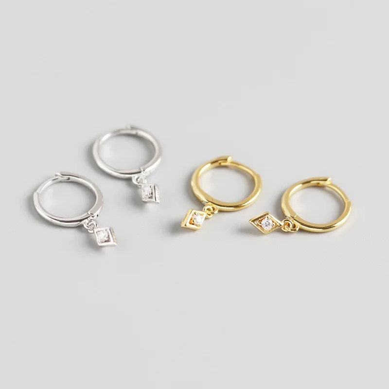 2022 Fashion 925 Sterling Silver shiny diamond cz gold plated dangle hoop earrings jewelry
2022 Fashion 925 Sterling Silver shiny diamond cz gold plated dangle hoop earrings jewelry