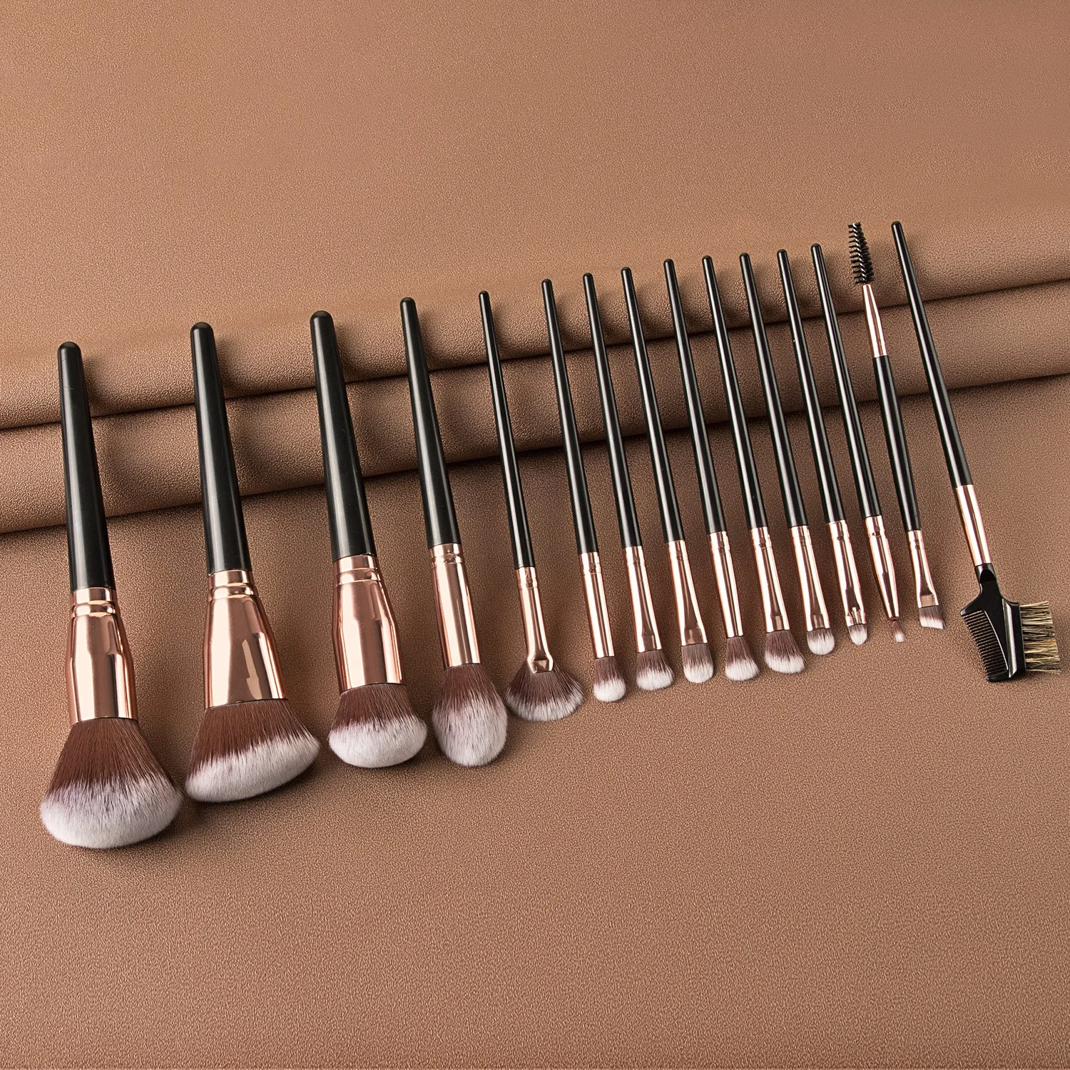 15pcs Champagne Gold Metal Box Custom Logo Luxury Synthetic Hair Gold Blush Eyebrow Makeup Brush Set
15pcs Champagne Gold Metal Box Custom Logo Luxury Synthetic Hair Gold Blush Eyebrow Makeup Brush Set