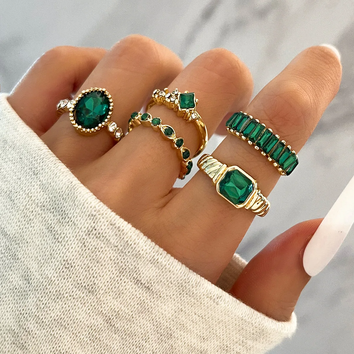 Wholesale Fashion Hot Sale Gold Plated Inlaid Diamond Geometric Ring Set Jewelry For Women
Wholesale Fashion Hot Sale Gold Plated Inlaid Diamond Geometric Ring Set Jewelry For Women