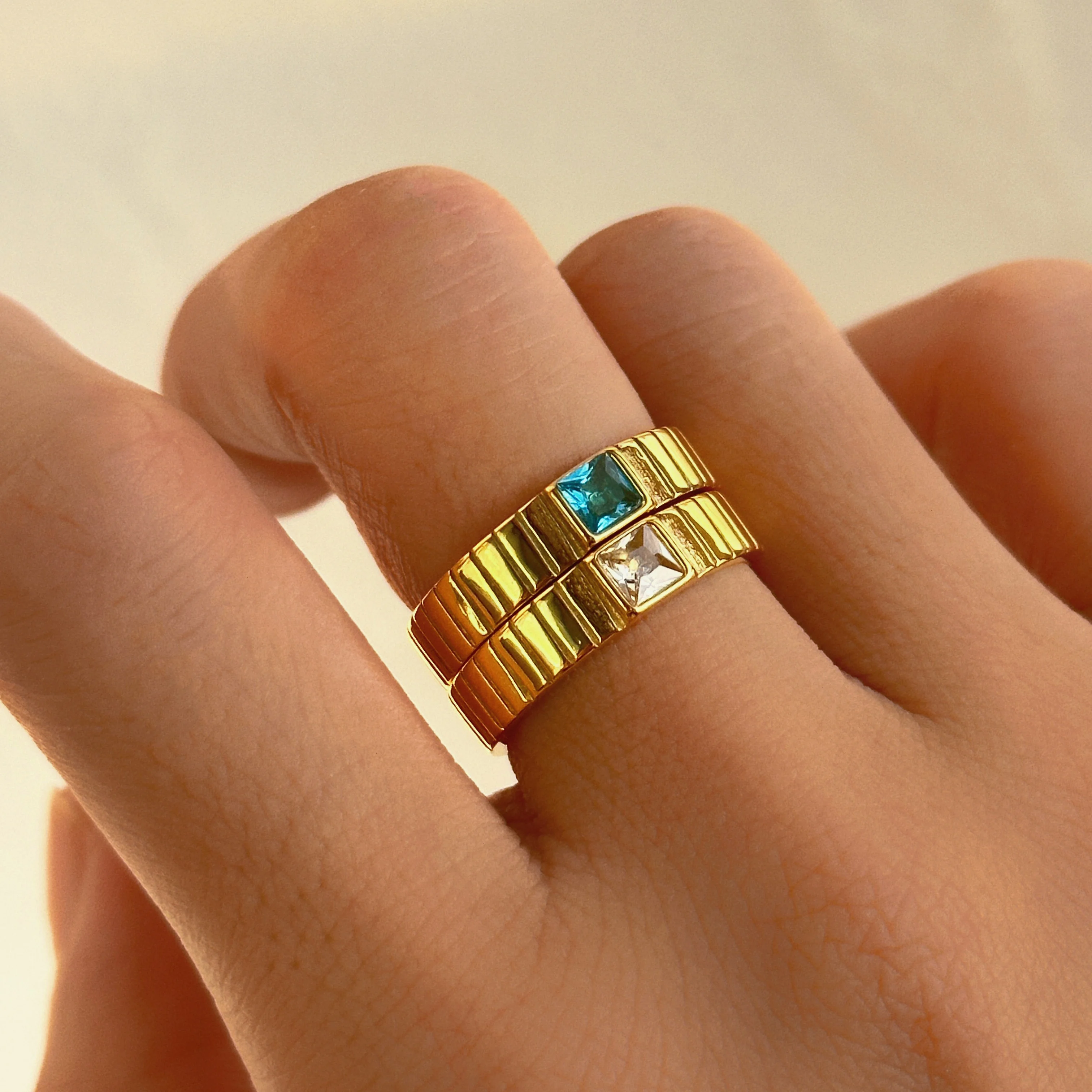 2024 Dazan New Ins Trendy 18k Gold Plated Stainless Steel Tarnish Free Vintage Palace Design Striped Green Zircon Ring Women
2024 Dazan New Ins Trendy 18k Gold Plated Stainless Steel Tarnish Free Vintage Palace Design Striped Green Zircon Ring Women