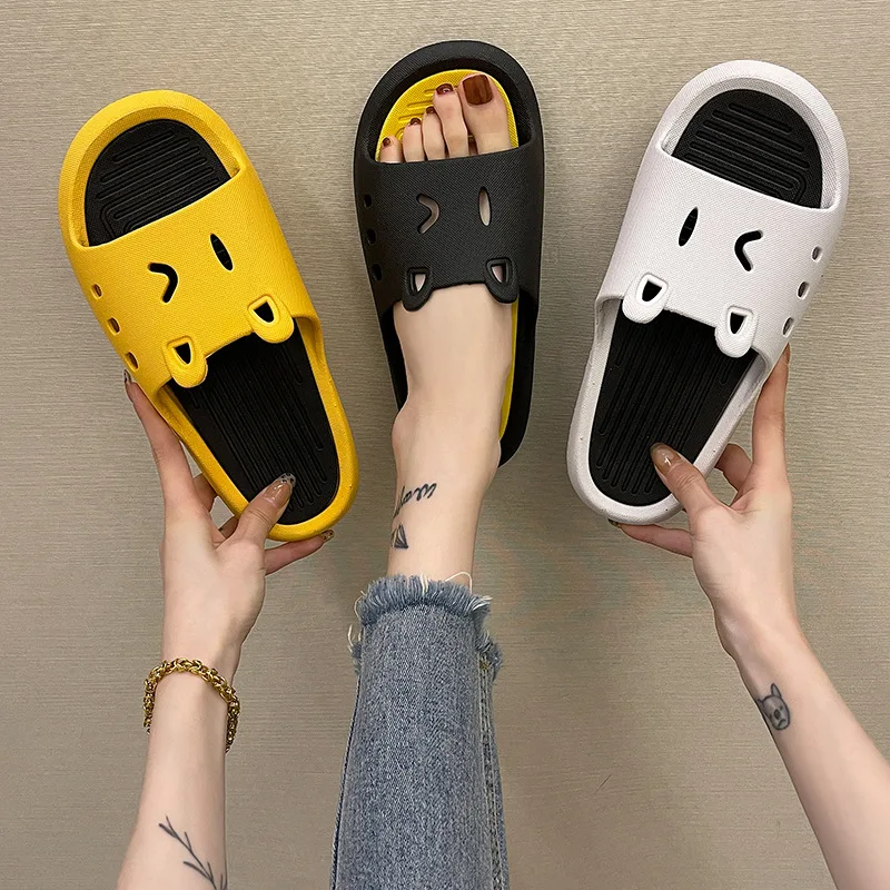 Wholesale Slippers Women's PVC Beach Sandals Summer Outdoor Slides Non-slip Street Bathroom Home Ladies Shoes
Wholesale Slippers Women's PVC Beach Sandals Summer Outdoor Slides Non-slip Street Bathroom Home Ladies Shoes