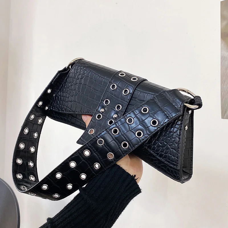 2021 Wholesale factory directly French women armpit bag shoulder crossbody bag pattern French sling bag, Black,red,brown and customzied
2021 Wholesale factory directly French women armpit bag shoulder crossbody bag pattern French sling bag, Black,red,brown and customzied