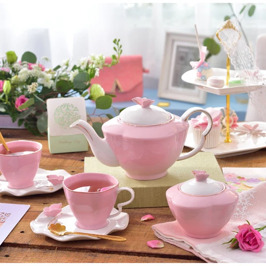 European style creative fashion afternoon tea butterfly bird coffee cup and saucer set, As shown
European style creative fashion afternoon tea butterfly bird coffee cup and saucer set, As shown