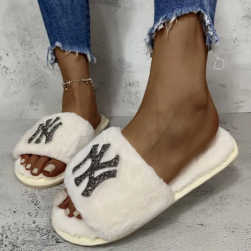 2021 wholesales fashion ladies female house casual slides shoes women fur flat fuzzy custom plush slipper, Beige, black,grey, red, apricot
2021 wholesales fashion ladies female house casual slides shoes women fur flat fuzzy custom plush slipper, Beige, black,grey, red, apricot
