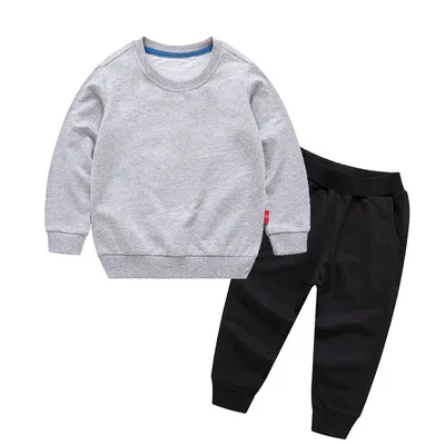 Children's clothing new solid color pants fashion and comfortable multi-color jostle two pieces of children's sweaters
Children's clothing new solid color pants fashion and comfortable multi-color jostle two pieces of children's sweaters