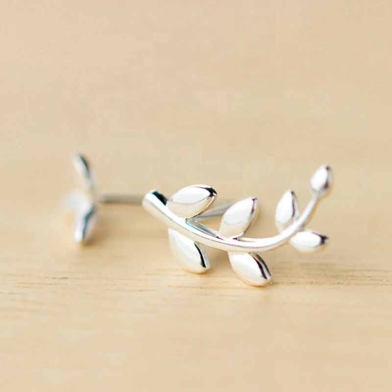 New Design S925 Sterling Silver Simple Fashion Leaves Stud Earring Jewelry for Women
New Design S925 Sterling Silver Simple Fashion Leaves Stud Earring Jewelry for Women