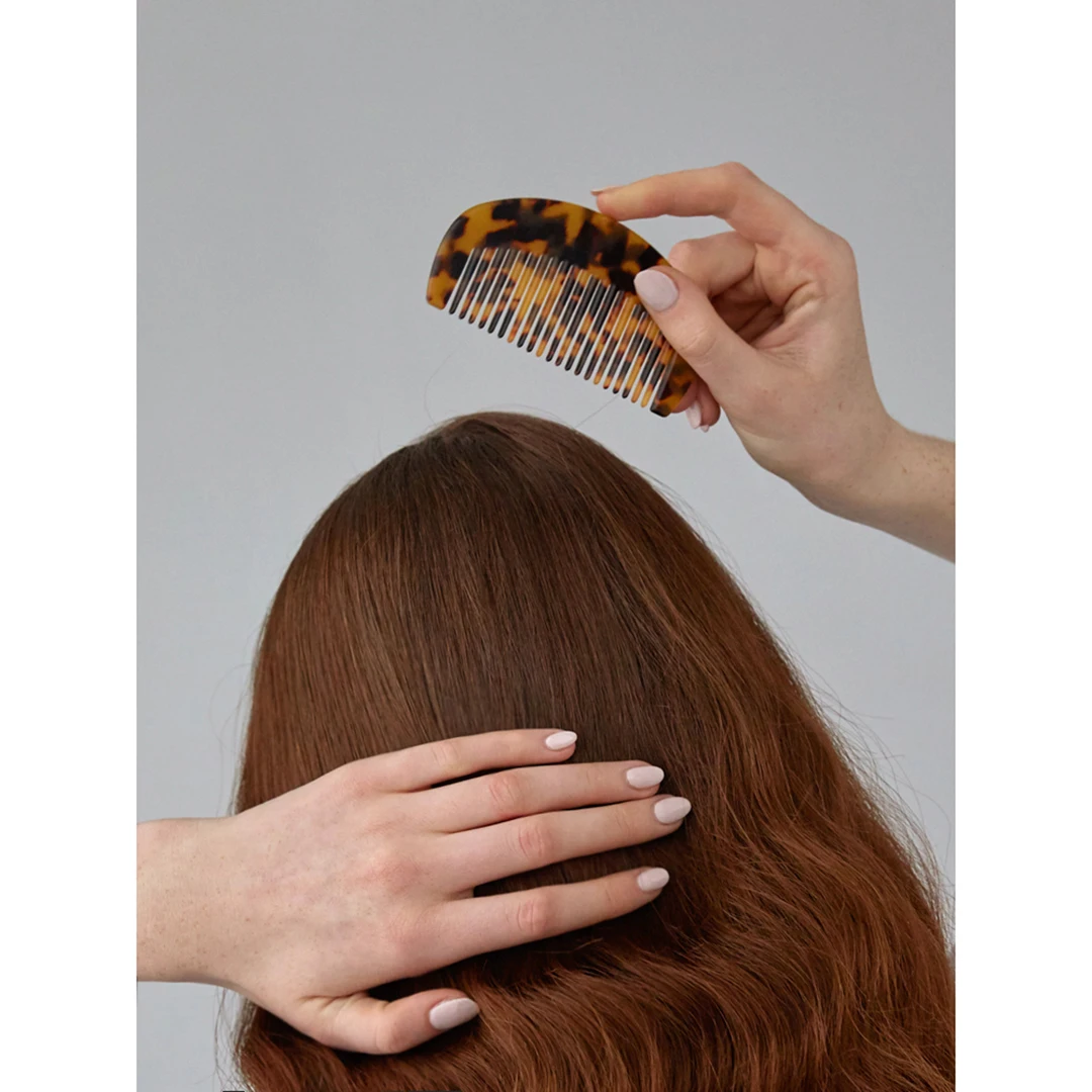 Colorful Amber Marbling Acetate Combs U Shape Geometric Big Hair Comb Plain Minimalist Korean Jewelry Hair Accessories 2021 Hot, 2 colors
Colorful Amber Marbling Acetate Combs U Shape Geometric Big Hair Comb Plain Minimalist Korean Jewelry Hair Accessories 2021 Hot, 2 colors