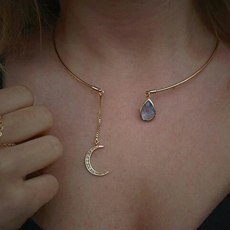 Moon Pendant Open Choker Necklace Ladies Elegant Adjustable Crystal Moon Cuff Collar Necklace
Moon Pendant Open Choker Necklace Ladies Elegant Adjustable Crystal Moon Cuff Collar Necklace