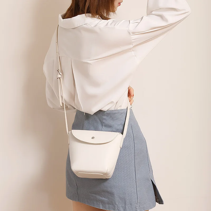 Ladies Messenger Shoulder Bag Crossbody Bag Bucket Bag for Women
Ladies Messenger Shoulder Bag Crossbody Bag Bucket Bag for Women