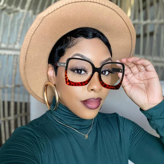 0606 Hot sale Oversized 2021 Newest guangzhou eyeglass PC optical frame women eye glasses frame Transparent Lens Spectacle
0606 Hot sale Oversized 2021 Newest guangzhou eyeglass PC optical frame women eye glasses frame Transparent Lens Spectacle