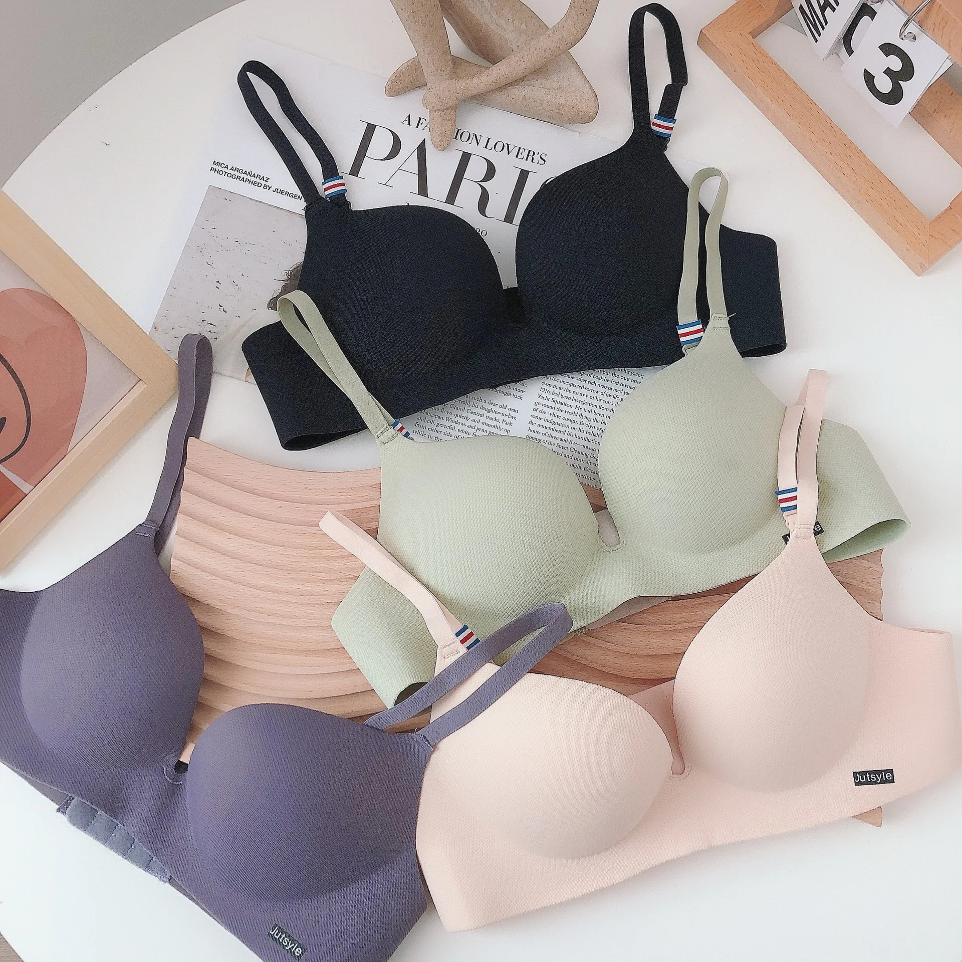 Dropshipping Solid Color Push Up wireless bra Female Comfort women Seamless Lady Bra
Dropshipping Solid Color Push Up wireless bra Female Comfort women Seamless Lady Bra