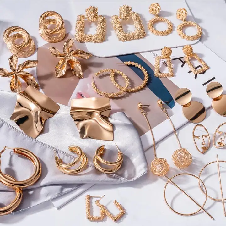 Fashion hoop pearl Earrings For Women Big Geometric gold plated Metal Drop Earrings 2021 Trendy Earrings Jewelry Accessories
Fashion hoop pearl Earrings For Women Big Geometric gold plated Metal Drop Earrings 2021 Trendy Earrings Jewelry Accessories