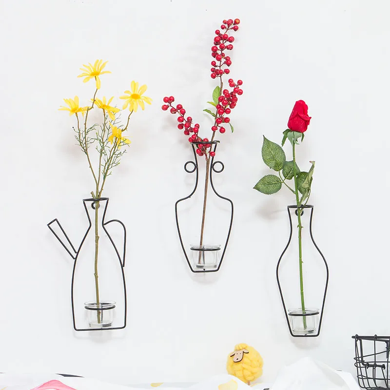 Iron wall decoration household living room wall simple modern dry flower vase pendant wall art flower arrangement decoration
Iron wall decoration household living room wall simple modern dry flower vase pendant wall art flower arrangement decoration