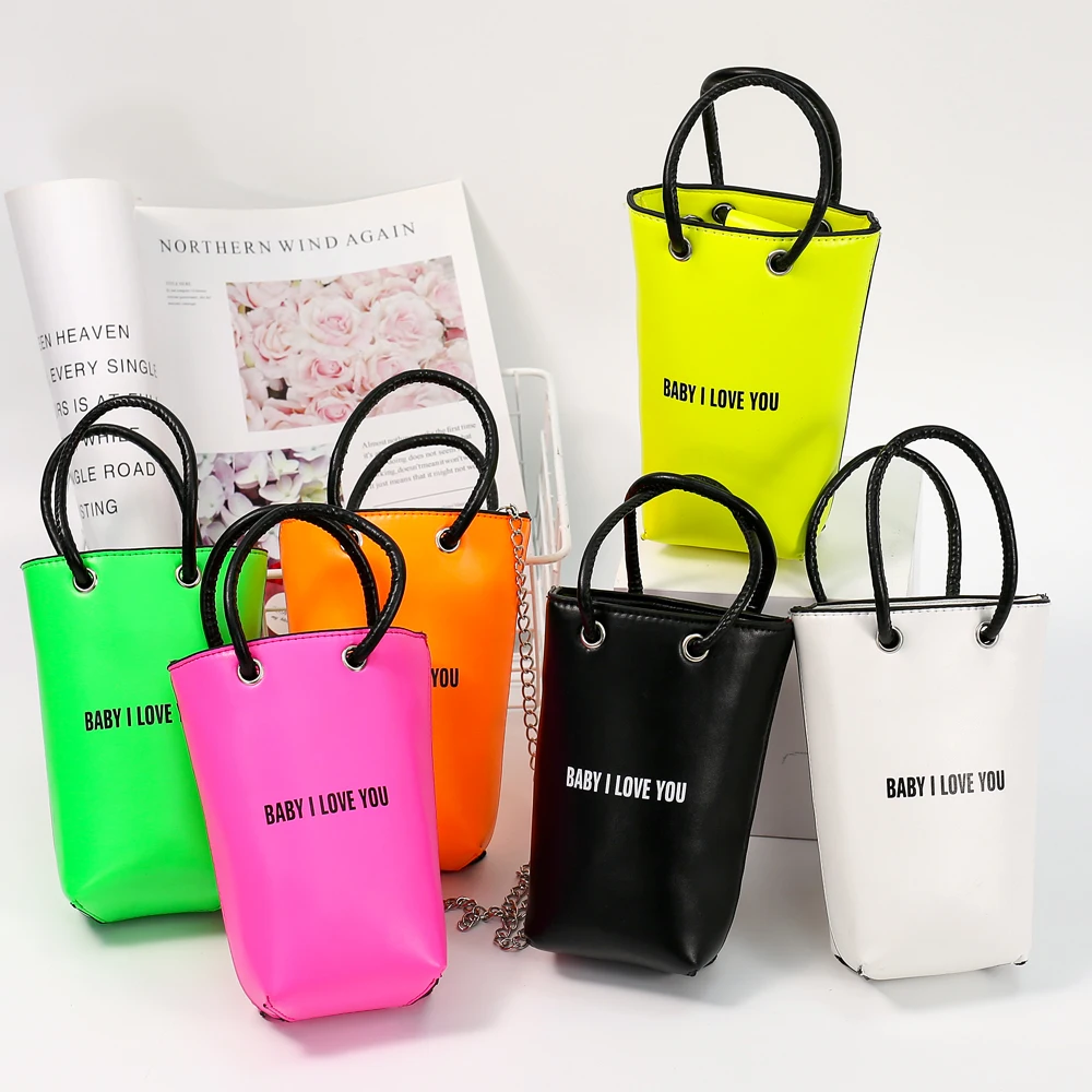 New 2021 Summer Small Square Chain Messenger Bags PU Mini Crossbody Purses and Handbags for Women
New 2021 Summer Small Square Chain Messenger Bags PU Mini Crossbody Purses and Handbags for Women