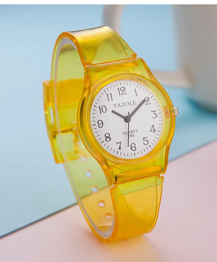 YAZOLE D 266 Hot sale kids rubber watches quartz movt 2020 popular children student cartoon watches
YAZOLE D 266 Hot sale kids rubber watches quartz movt 2020 popular children student cartoon watches