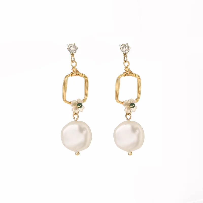 Simple Vintage White Flower Petal Natural Stone Long Drop Hanging Imitation-Pearl Earrings For Women Temperament Jewelry
Simple Vintage White Flower Petal Natural Stone Long Drop Hanging Imitation-Pearl Earrings For Women Temperament Jewelry