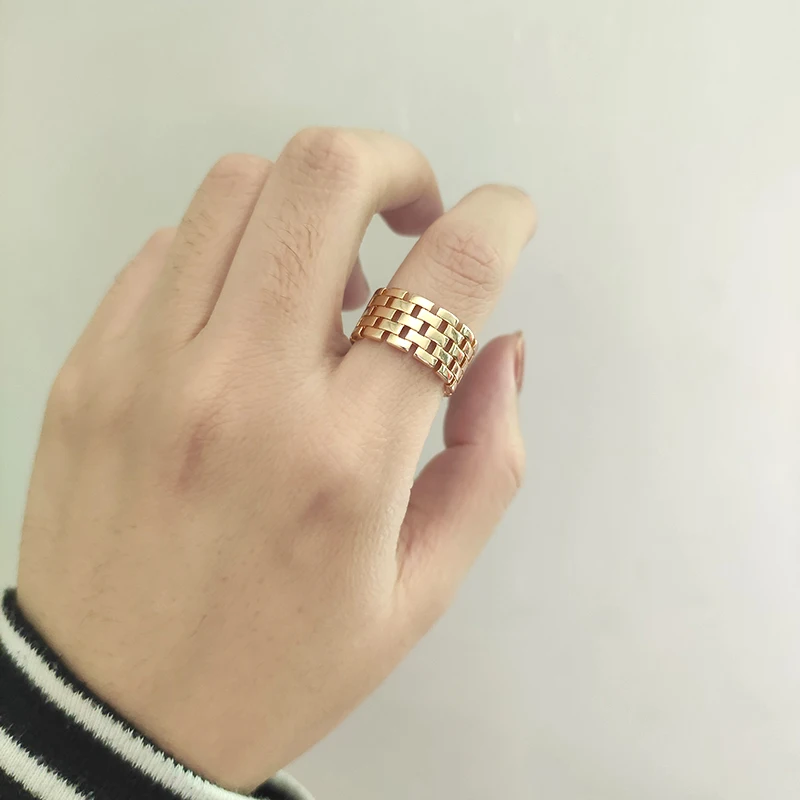 Gold Silver Color Grid Wide Rings Hollow Square Geometric Rings for Women Vintage Open Stacking Ring 2020
Gold Silver Color Grid Wide Rings Hollow Square Geometric Rings for Women Vintage Open Stacking Ring 2020