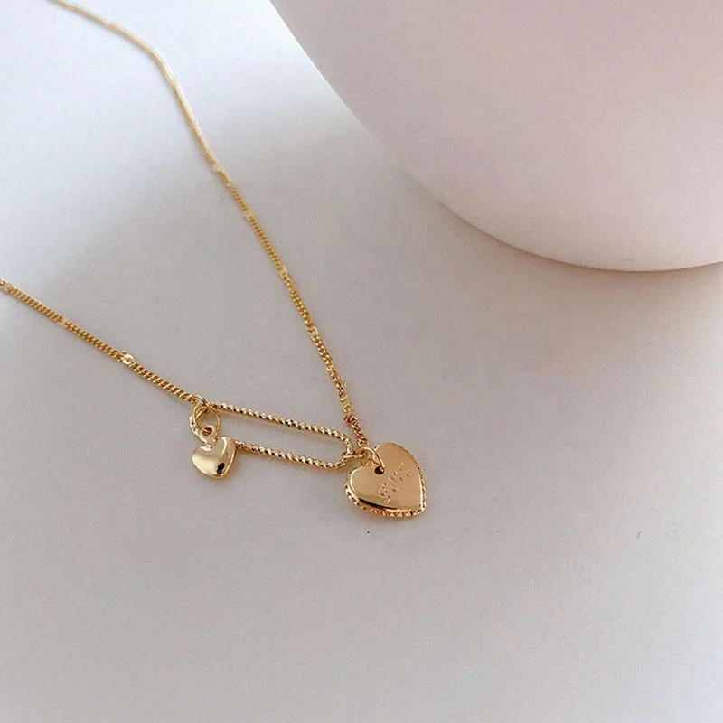 Retro Simple Metal Glossy Double Heart Pendant Short Necklace Single Geometric Love Choker Clavicle Chain Necklace
Retro Simple Metal Glossy Double Heart Pendant Short Necklace Single Geometric Love Choker Clavicle Chain Necklace