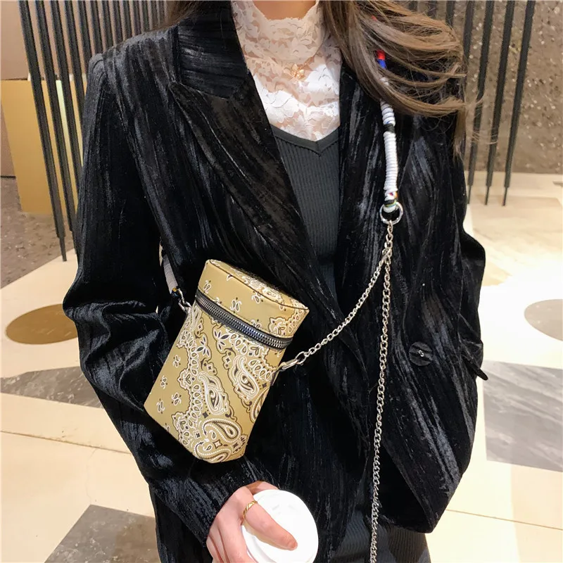 ladies handbags 2021 ladies handbags women bag Bolsa mujer Bandanna bags women handbags ladies, 4 colors
ladies handbags 2021 ladies handbags women bag Bolsa mujer Bandanna bags women handbags ladies, 4 colors