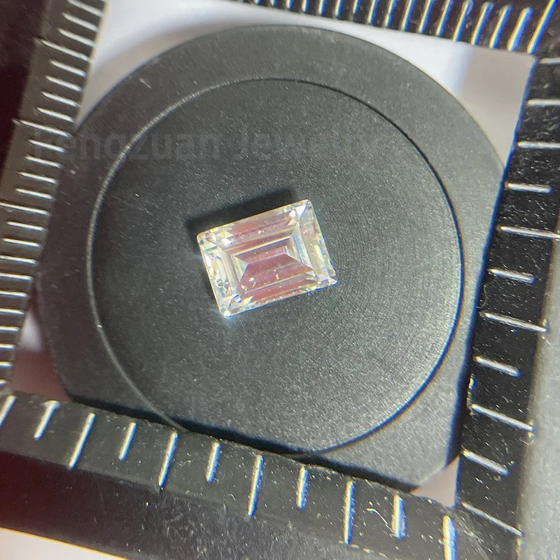 Fancy moissanite diamonds colorless White D VVS Baguette Cut moissanite gemstone 4x6mm rectangle moissanites
Fancy moissanite diamonds colorless White D VVS Baguette Cut moissanite gemstone 4x6mm rectangle moissanites