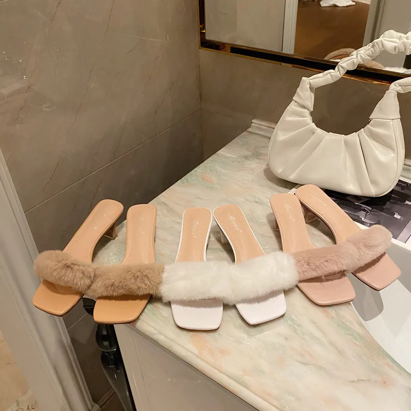 2022 New Furry Slides for Women Rabbit Fur Slides Clear High Heels Woman Flip Flops Fluffy Slippers Furry Slippers Shoes
2022 New Furry Slides for Women Rabbit Fur Slides Clear High Heels Woman Flip Flops Fluffy Slippers Furry Slippers Shoes