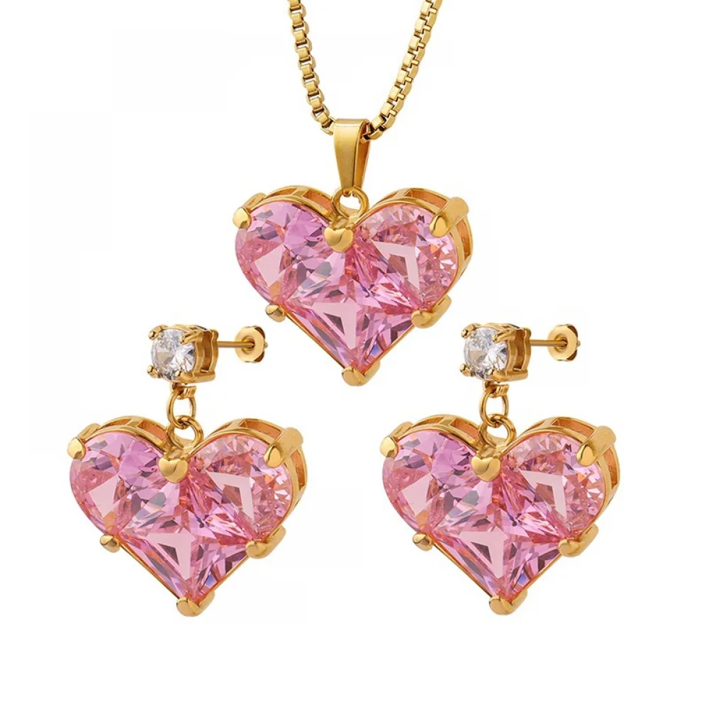Design original heart shaped zirconia necklace earrings shiny pink heart-shaped diamond pendant set jewelry
Design original heart shaped zirconia necklace earrings shiny pink heart-shaped diamond pendant set jewelry