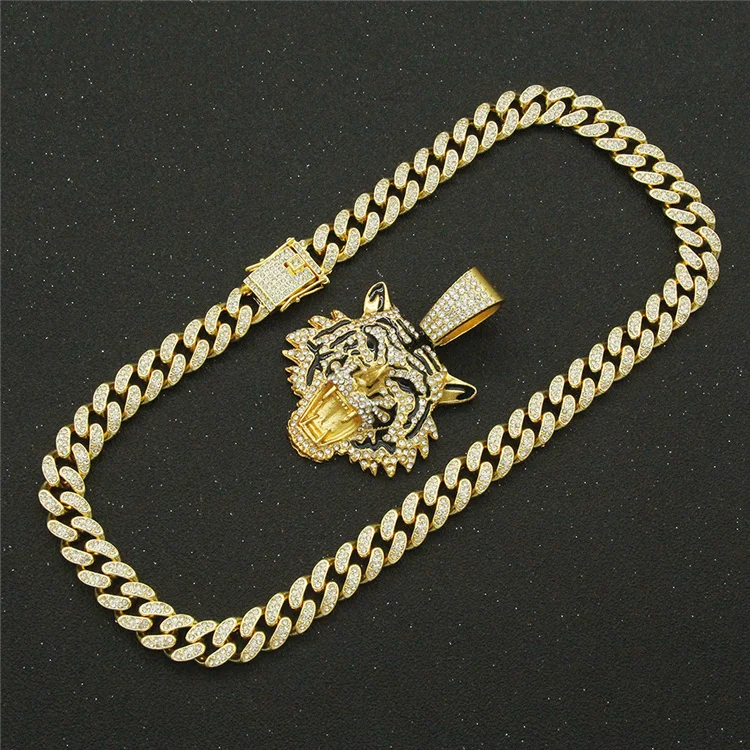 European and American cool three-dimensional full diamond painting oil tiger head pendant Cuba chain necklace
European and American cool three-dimensional full diamond painting oil tiger head pendant Cuba chain necklace