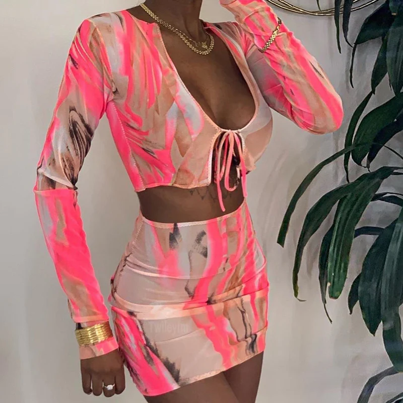 2021 Amazon Hot Sale Floral Printed Long Sleeve Lace Up Tops Mesh High Waist 2 Piece Women Skirt Set, 3 colors
2021 Amazon Hot Sale Floral Printed Long Sleeve Lace Up Tops Mesh High Waist 2 Piece Women Skirt Set, 3 colors