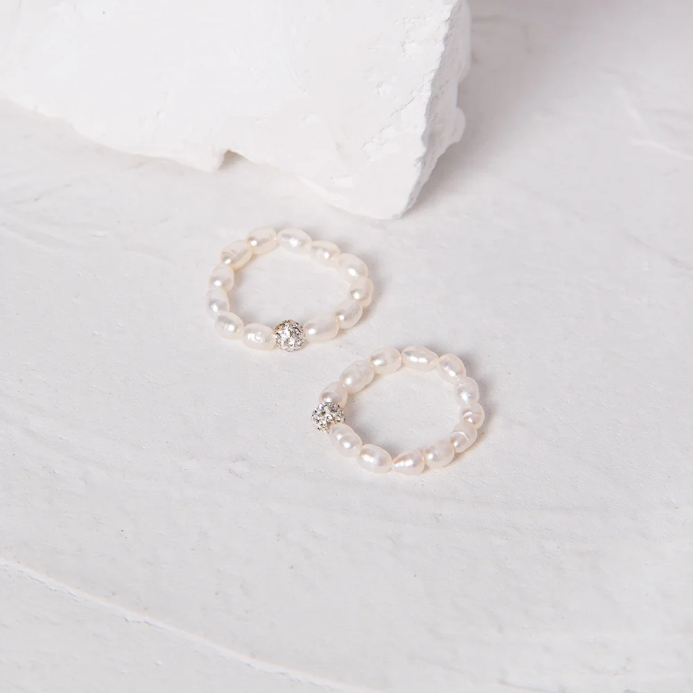minimalist small baroque natural freshwater pearl rings for women romantic pearl bead with rhinestone ring R0229
minimalist small baroque natural freshwater pearl rings for women romantic pearl bead with rhinestone ring R0229