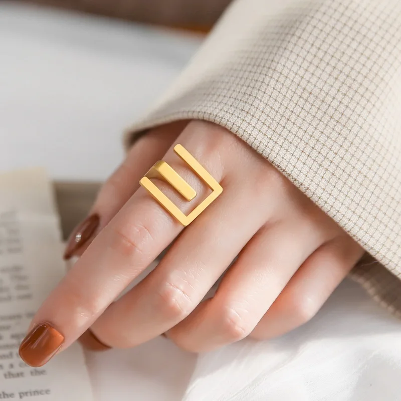 2021 Ins Fashion Gold Silver Irregular Hollow Line Finger Rings Adjustable Geometric Square Open Rings For Girls
2021 Ins Fashion Gold Silver Irregular Hollow Line Finger Rings Adjustable Geometric Square Open Rings For Girls
