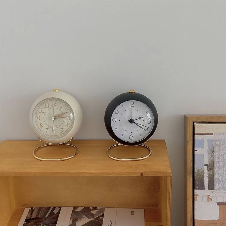 Cutelife Retros Clock Round Metal Crafts Desk & Table Clocks Desktops Alarm Clock With Lights, Black
Cutelife Retros Clock Round Metal Crafts Desk & Table Clocks Desktops Alarm Clock With Lights, Black