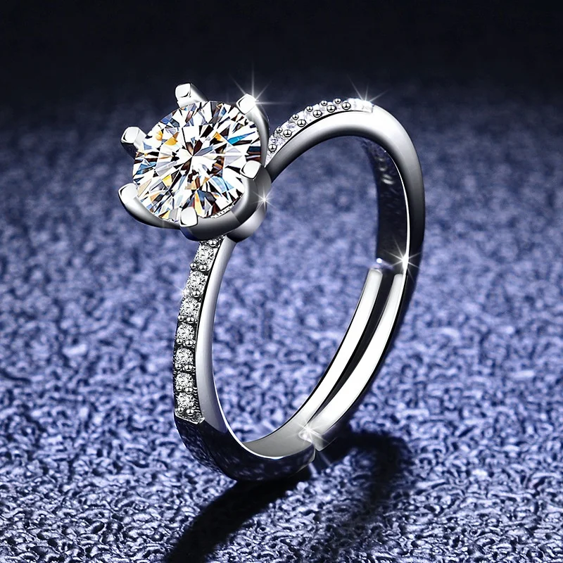 S925 Sterling Silver 0.5ct Lab Grown Moissanites Gemtones Four-clawed D Color VVS Moissanite Diamond Rings
S925 Sterling Silver 0.5ct Lab Grown Moissanites Gemtones Four-clawed D Color VVS Moissanite Diamond Rings